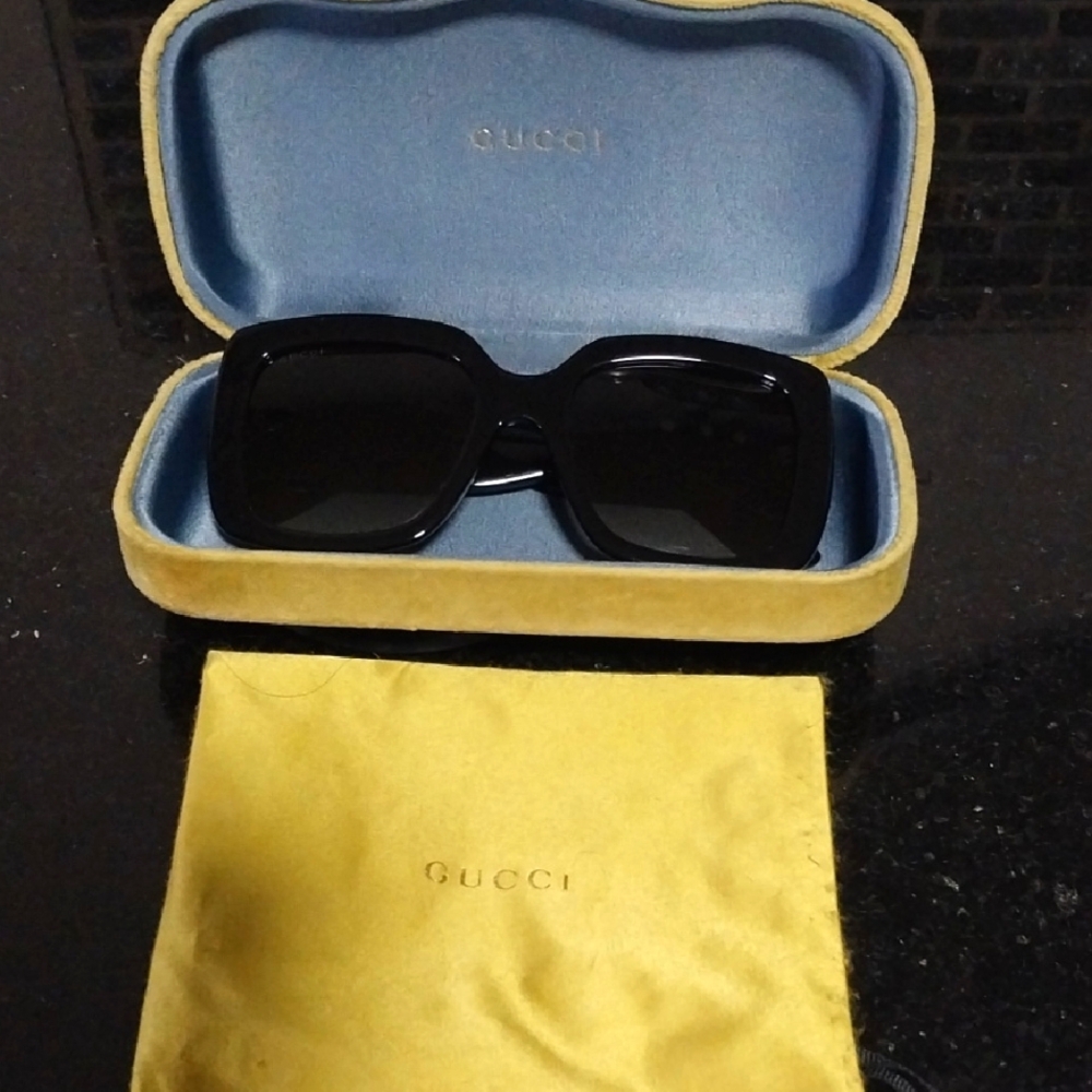Gucci Black Sunglasses